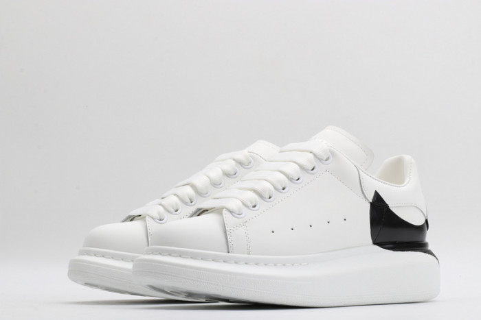 ALEXMQ Sneakers