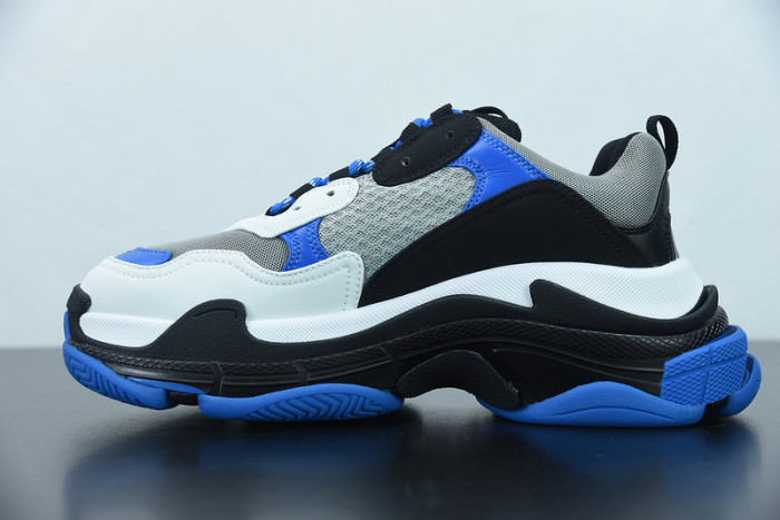 BALCIA TRIPLE S SNEAKER