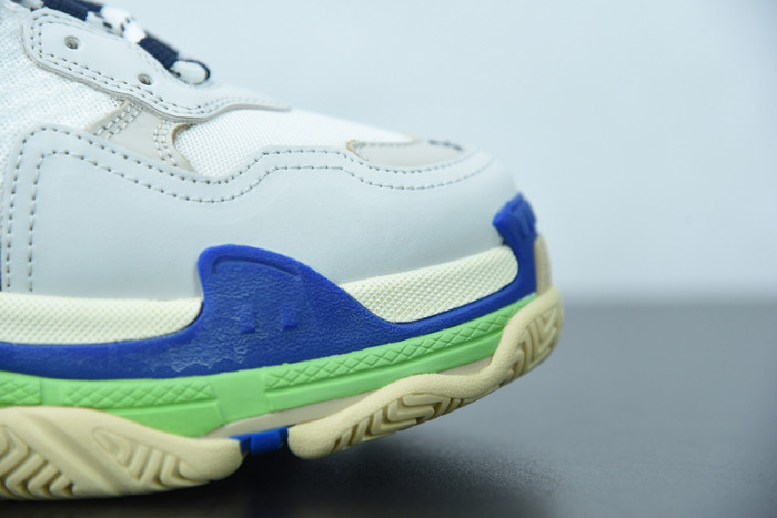BALCIA Triple S Sneaker