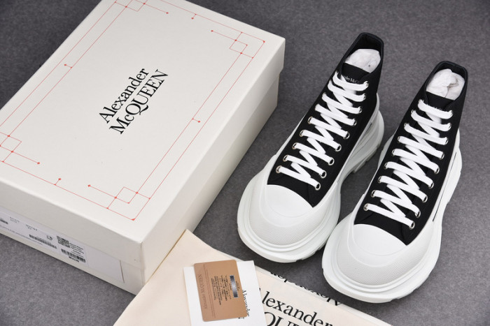 ALEXMQ Sneakers