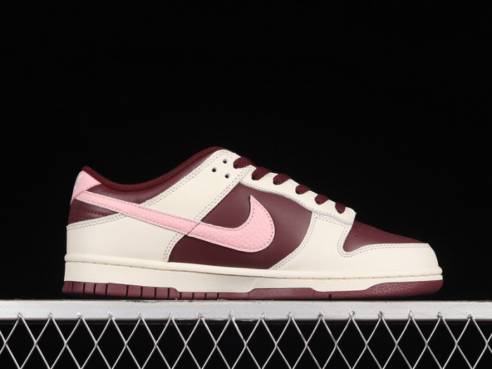 Nike Dunk Low "Valentine''s Day" DR9705-100