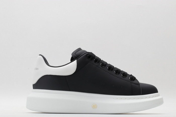 ALEXMQ Sneakers