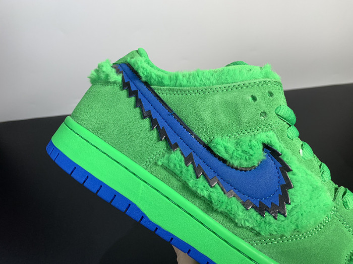 Nike SB Dunk Low Grateful Dead Bears Green CJ5378-300
