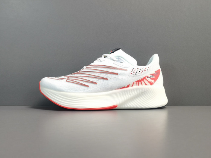 New Balance FuelCell RC Elite v2 