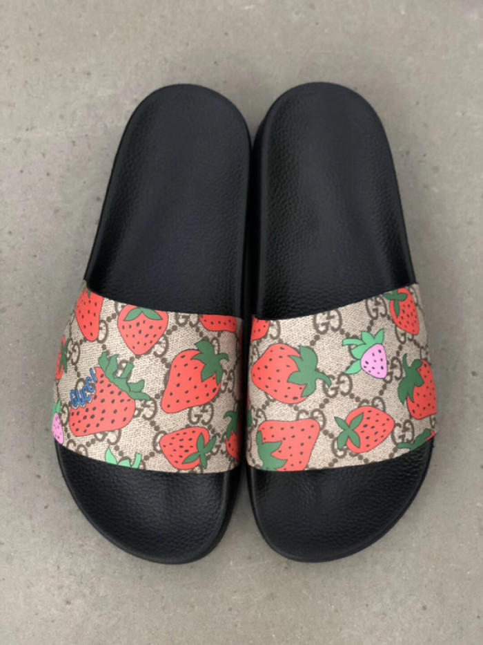 GCI GG Slide Sandal