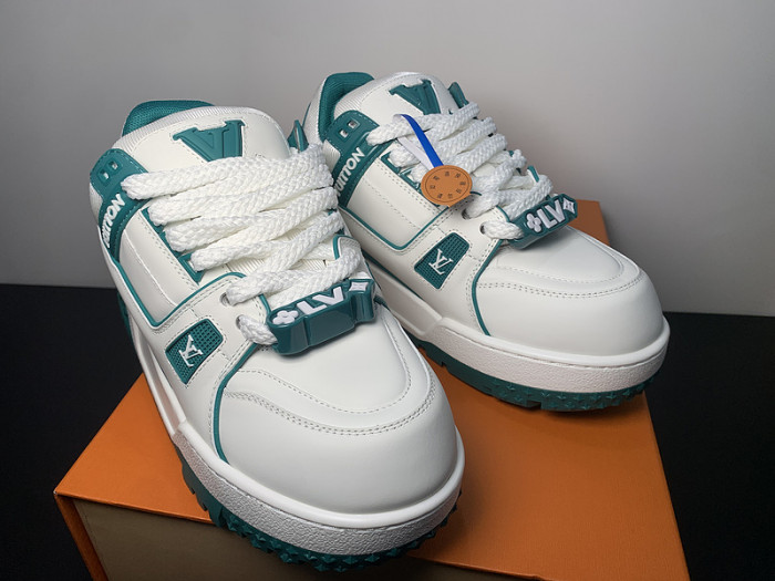LUSV SNEAKERS