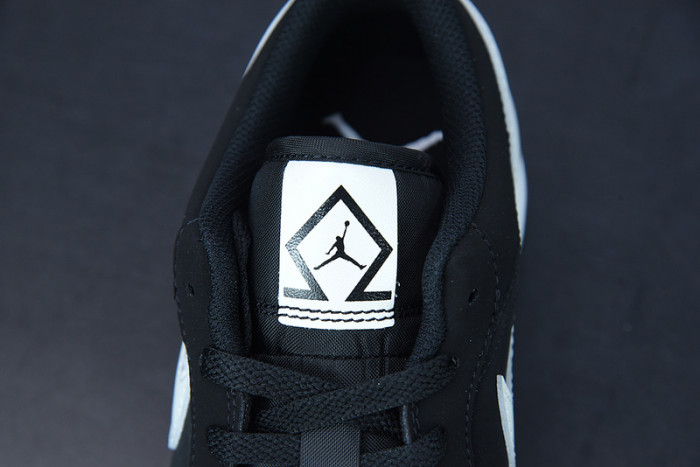 Air Jordan 1 Low SE 