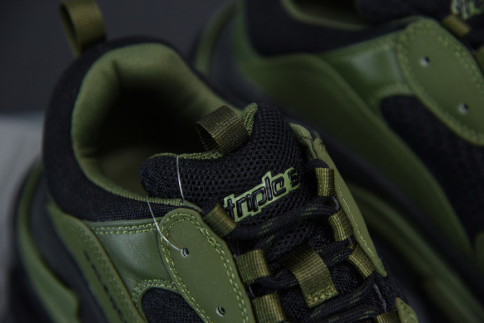 BALCIA Triple S Sneaker