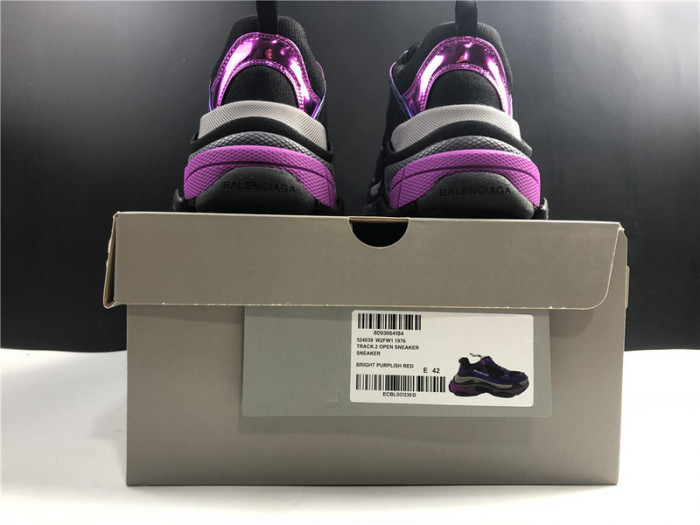 BALCIA Triple S Sneaker