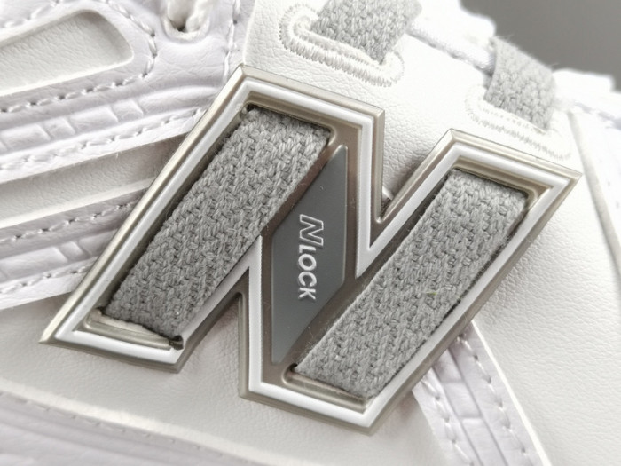 New Balance 1906R 