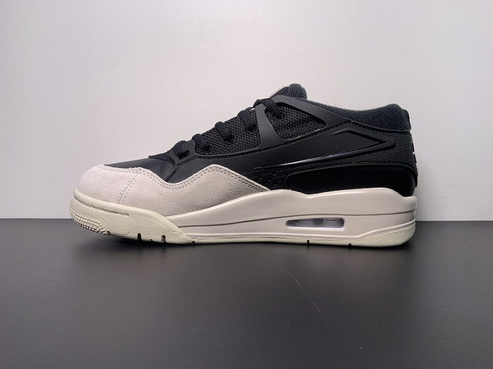 Air Jordan 4 RM 