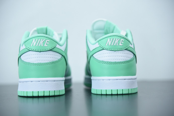 Nike Dunk Low ＂Green Glow＂DD1503-105