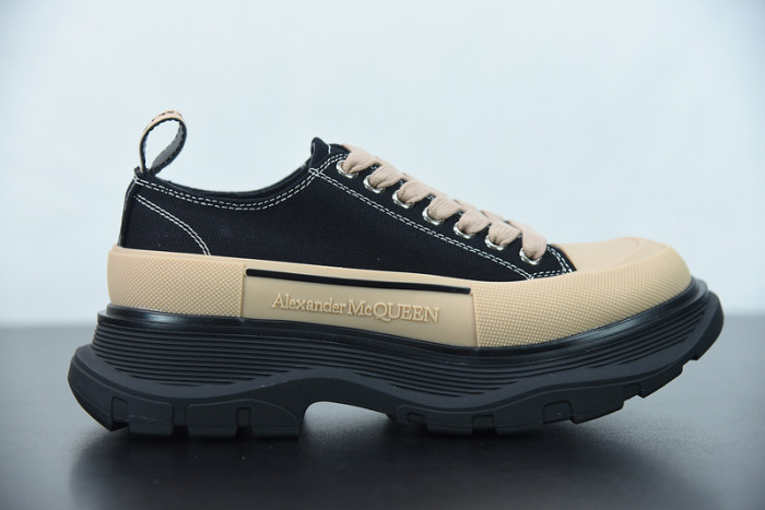 ALEXMQ Sneakers