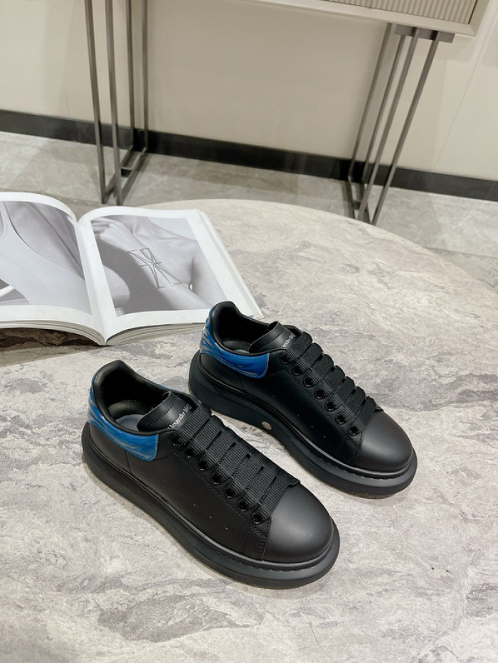 ALEXMQ Sneakers