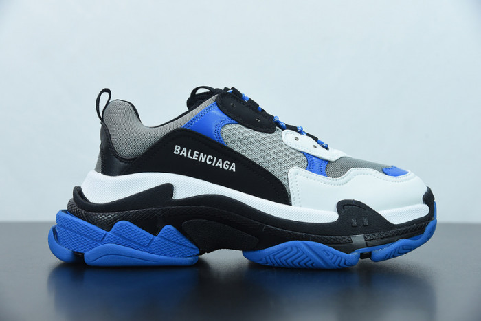 BALCIA TRIPLE S SNEAKER