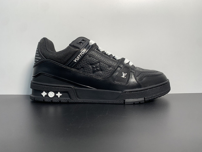 LUSV SNEAKERS