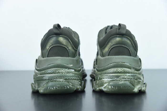 BALCIA Triple S Sneaker