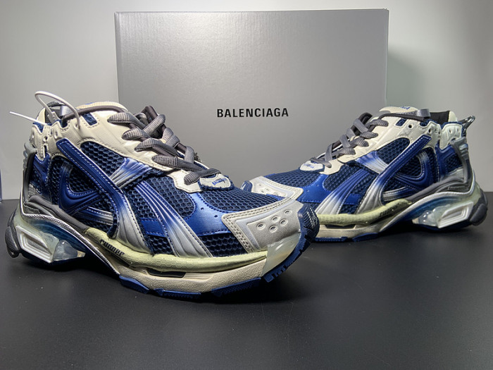 BALCIA RUNNER SNEAKER