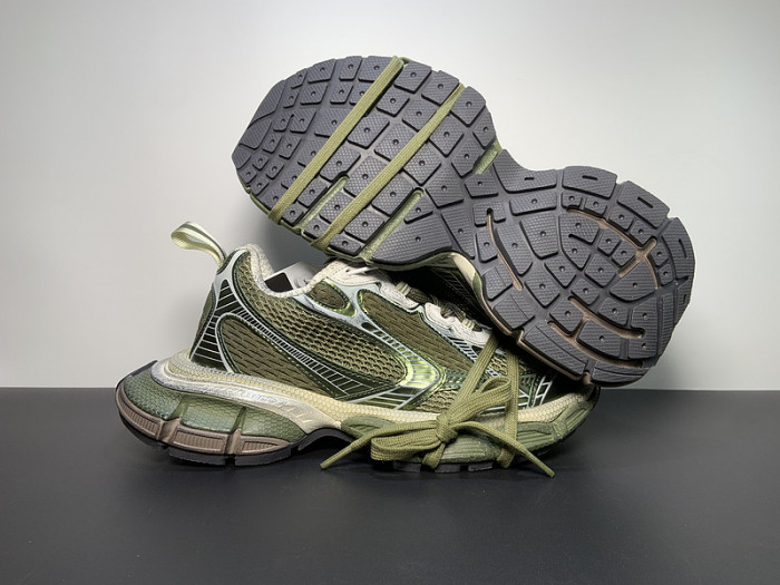 BALCIA 3XL SNEAKER