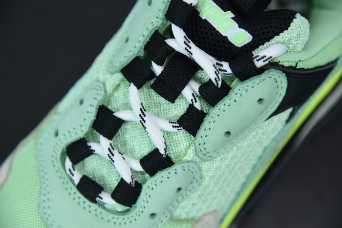 BALCIA Triple S Sneaker