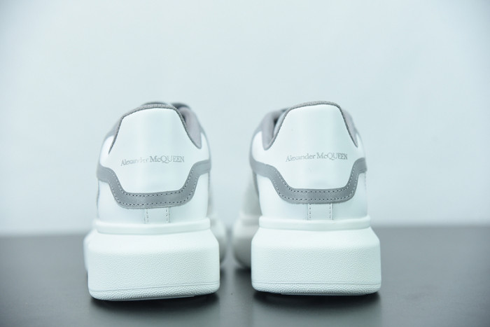 ALEXMQ Sneakers