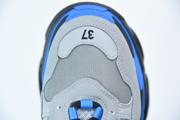 BALCIA Triple S Sneaker