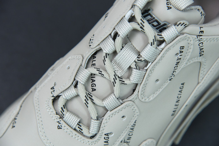 BALCIA Triple S Sneaker