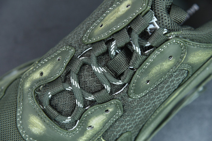 BALCIA Triple S Sneaker