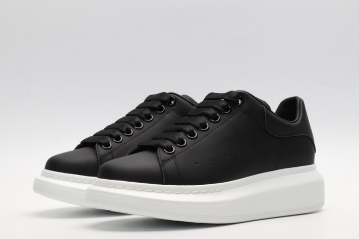 ALEXMQ Sneakers