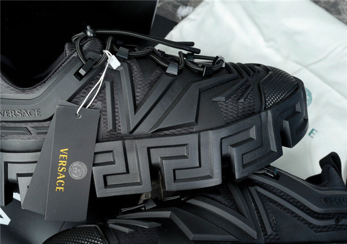 VRCE Sneaker