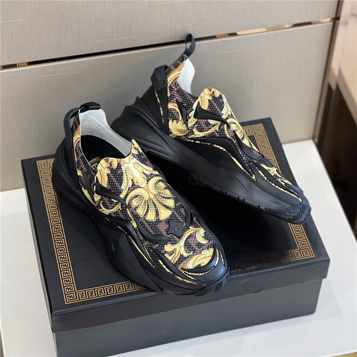 VRCE Sneaker
