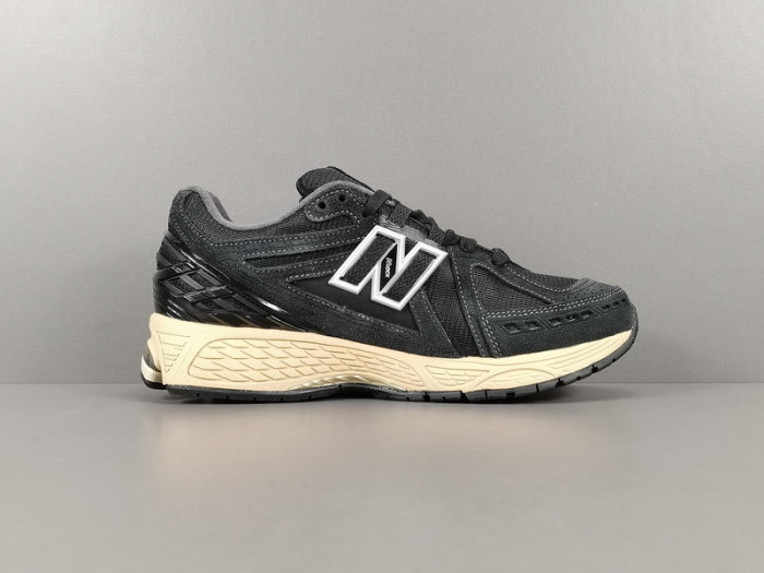 New Balance 1906R ''Black Taos Taupe'' M1906RK