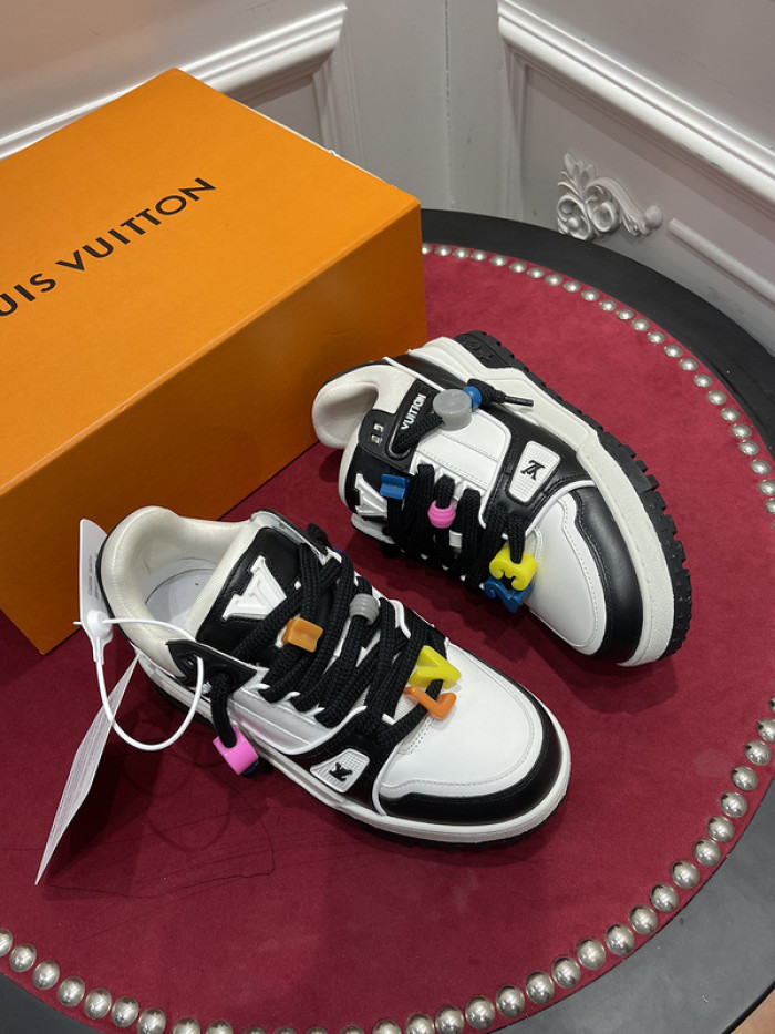 LUSV SNEAKERS