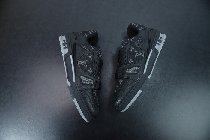 LUSV SNEAKERS