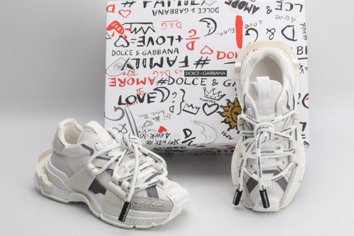 DG SNEAKER