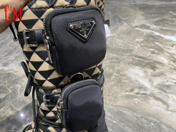 Pra*a boots
