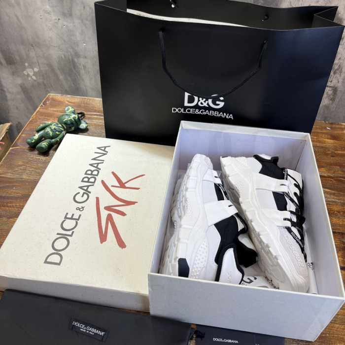 DG SNEAKER