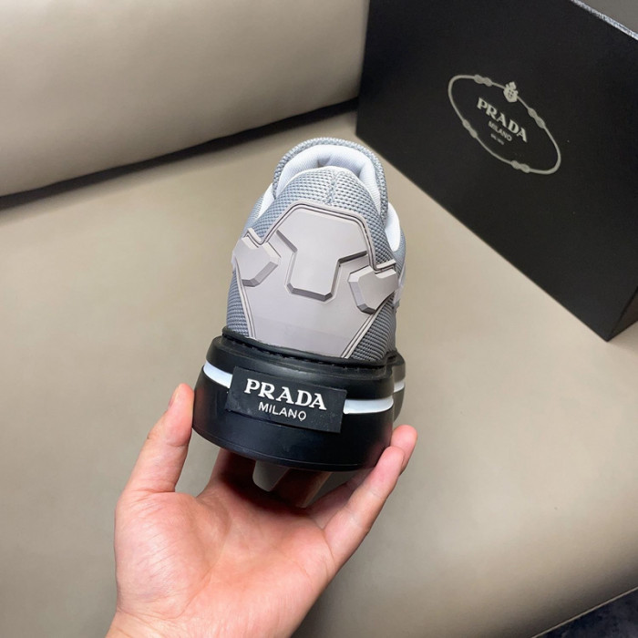 PRDA Sneaker