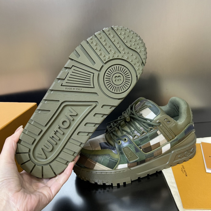LUSV SNEAKERS