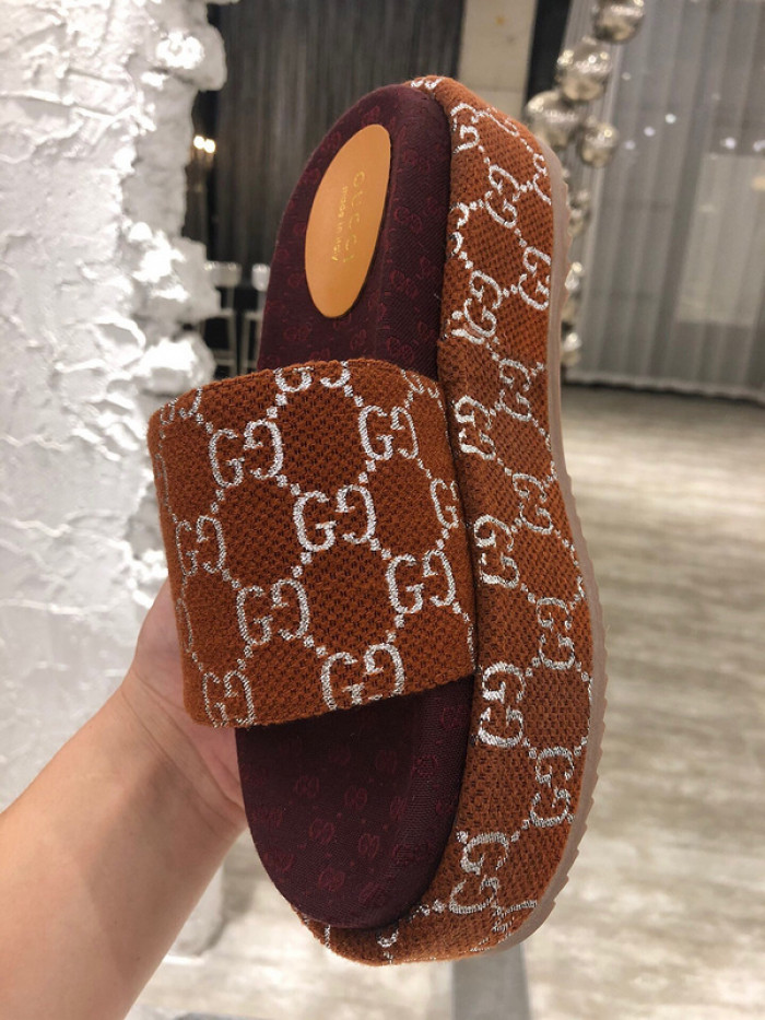 GCI GG Slide Sandal