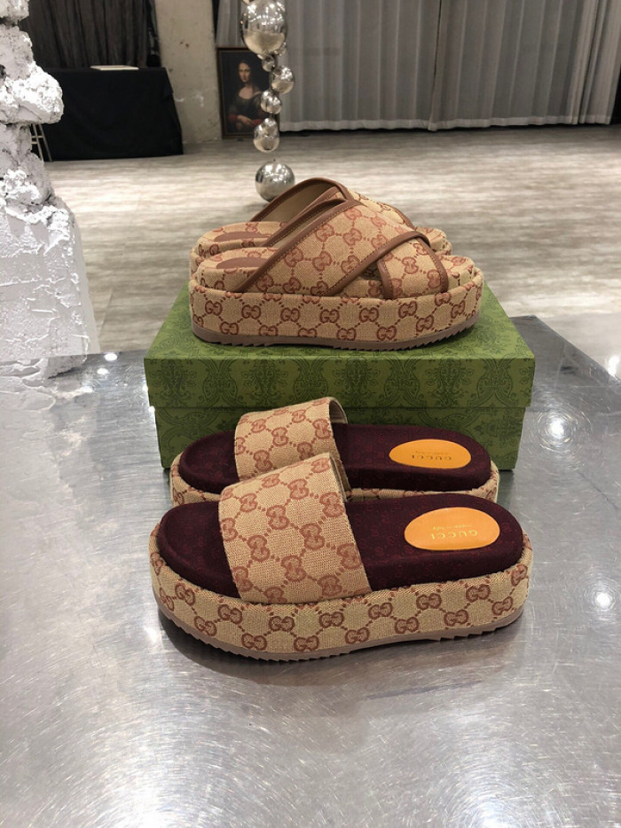 GCI GG Slide Sandal