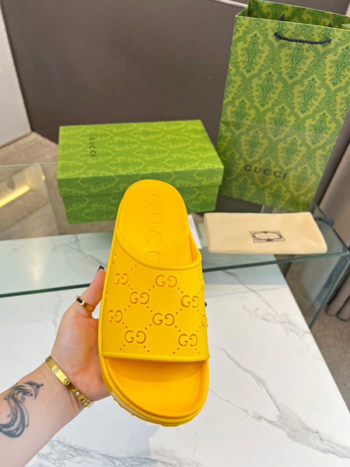 GCI GG Slide Sandal