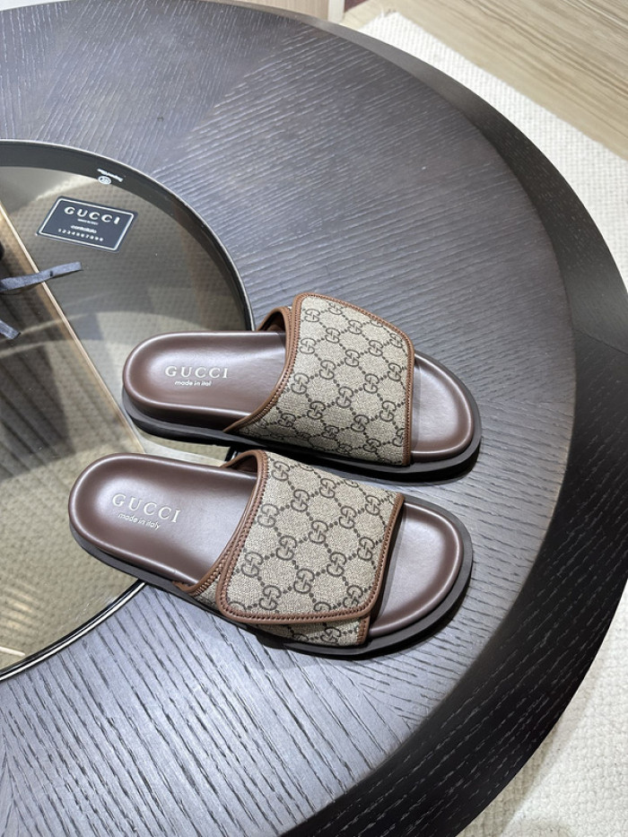 GCI GG Slide Sandal