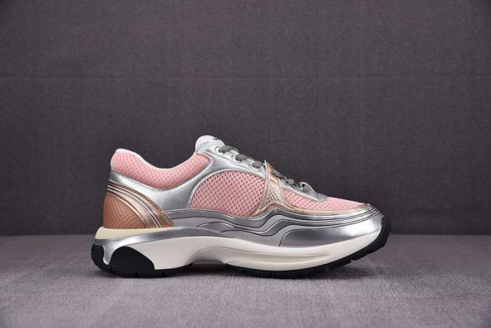 CHNL Sneaker