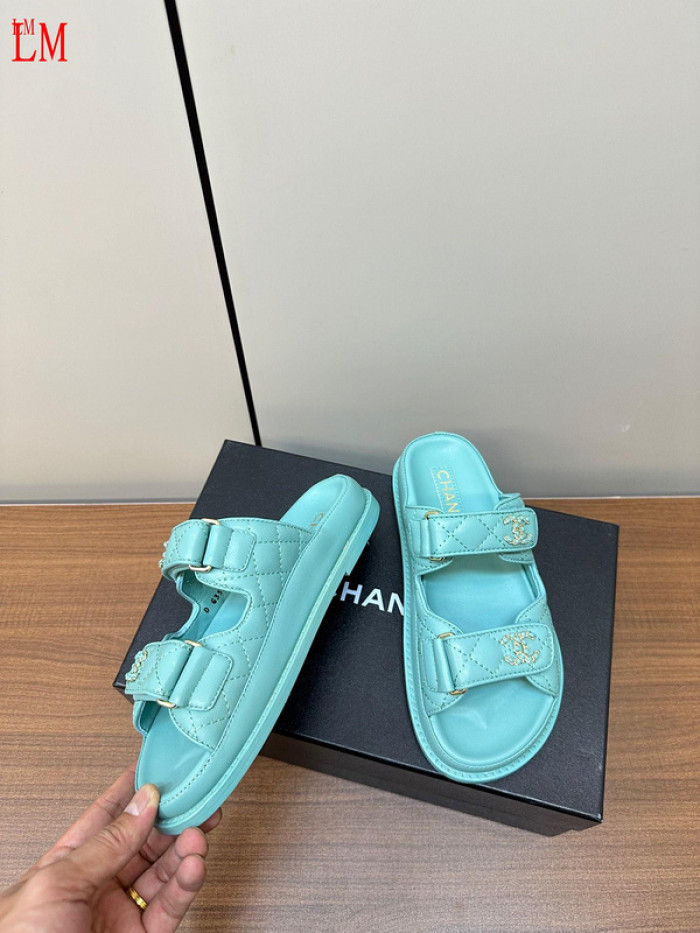 CN Slide Sandal