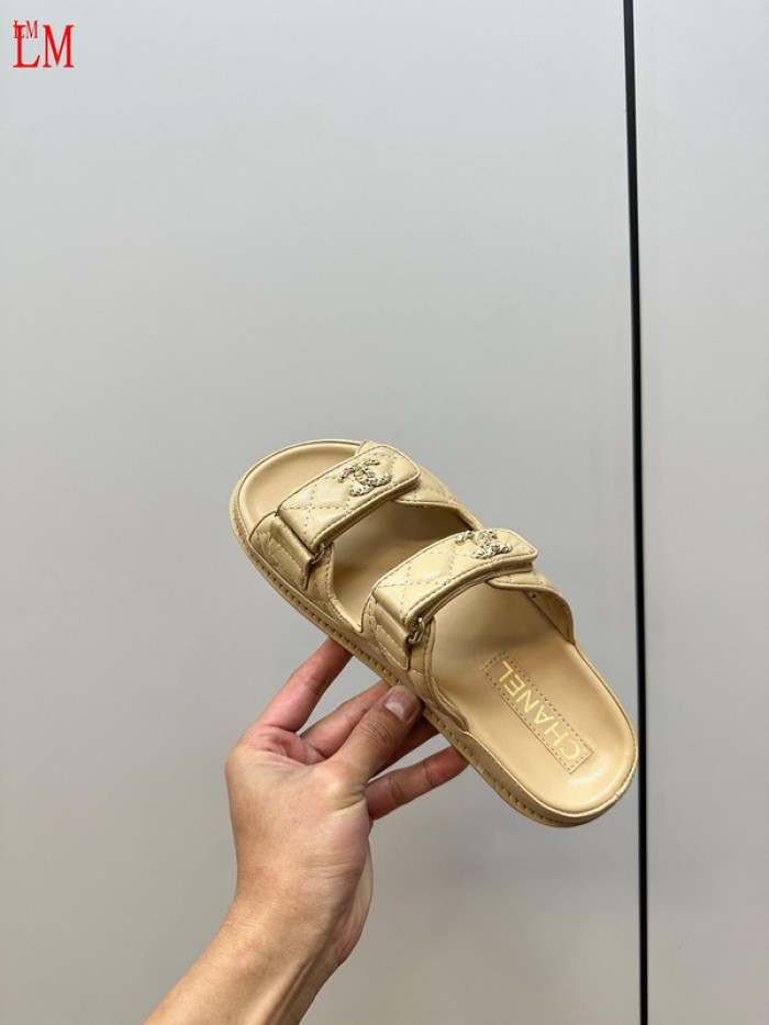 CN Slide Sandal