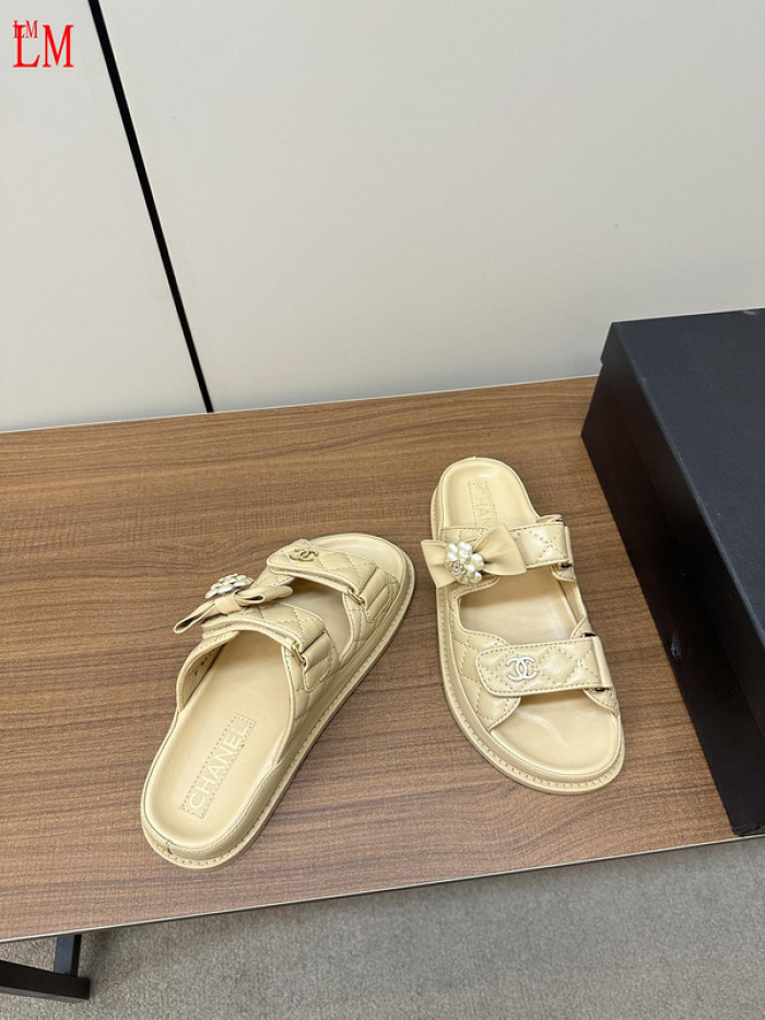 CN Slide Sandal