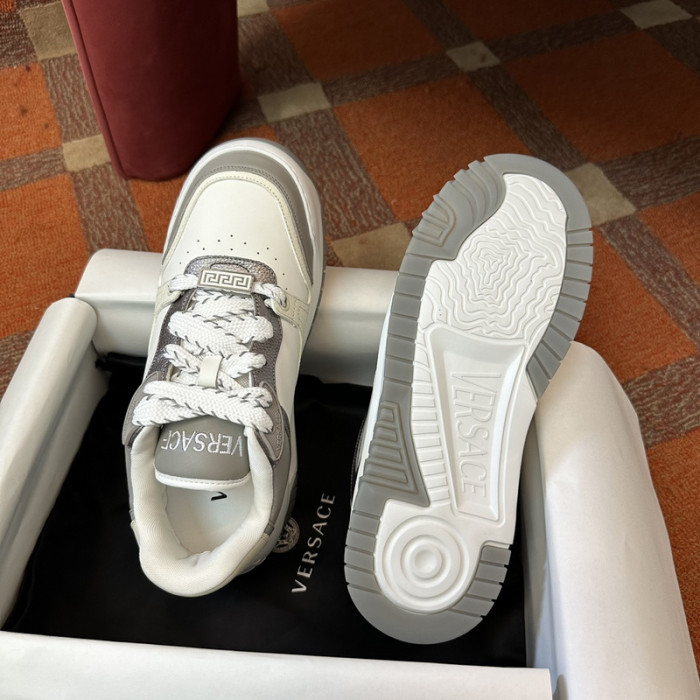 VRCE Sneaker