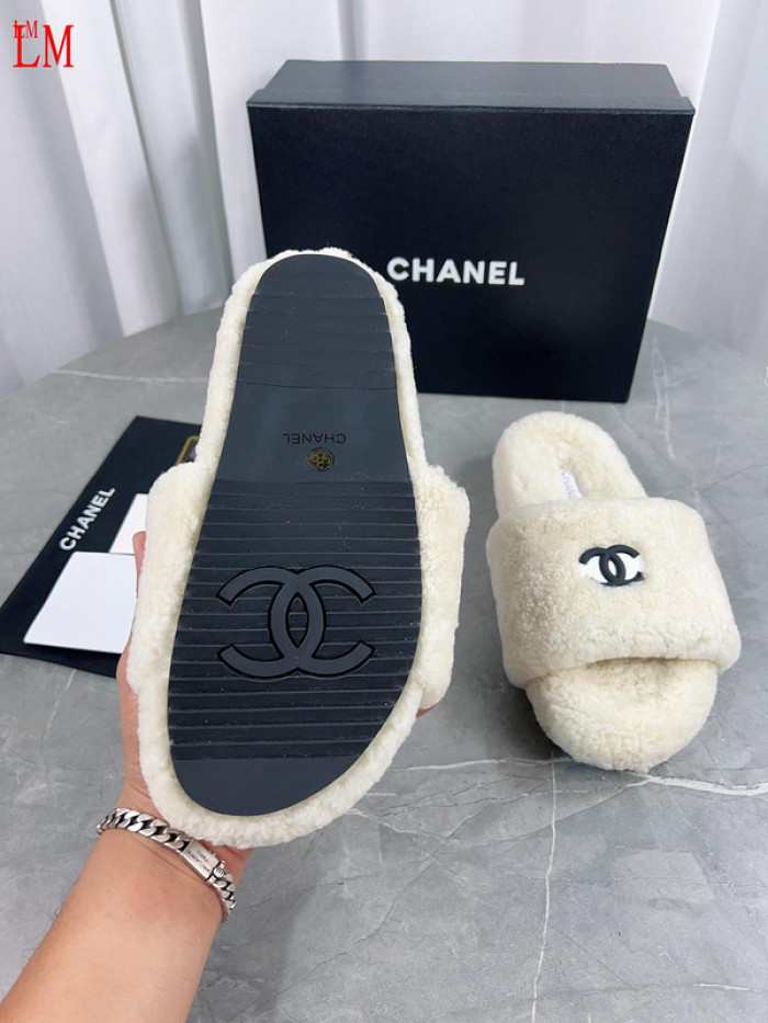 CN Slide Sandal