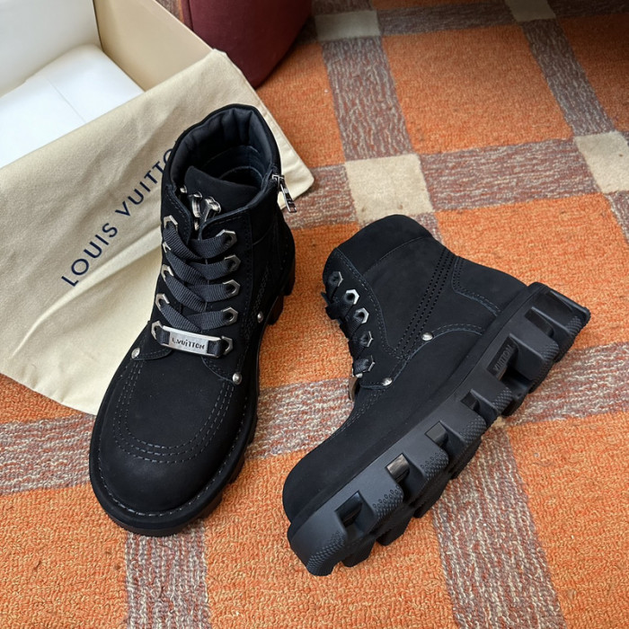 LUSV SNEAKERS
